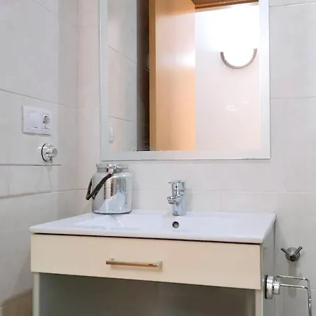 Acogedor Con Piscina Y Jardin Privados En Figueres - Es-228-115 Apartment *