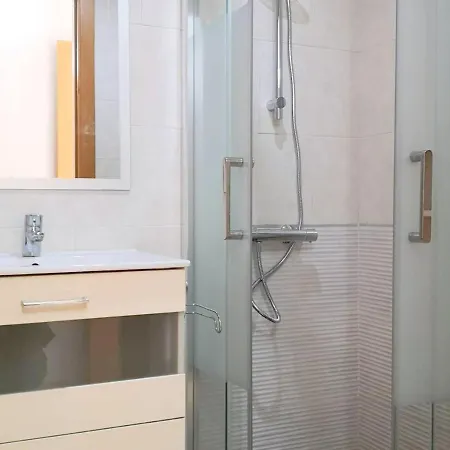 Apartment Acogedor Con Piscina Y Jardin Privados En Figueres - Es-228-115