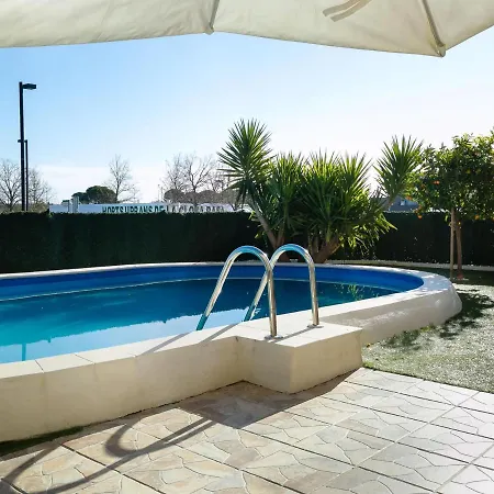 Acogedor Con Piscina Y Jardin Privados En Figueres - Es-228-115 * Figueres (Girona)
