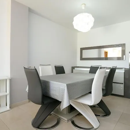 Acogedor Con Piscina Y Jardin Privados En Figueres - Es-228-115 Apartment Figueres (Girona)